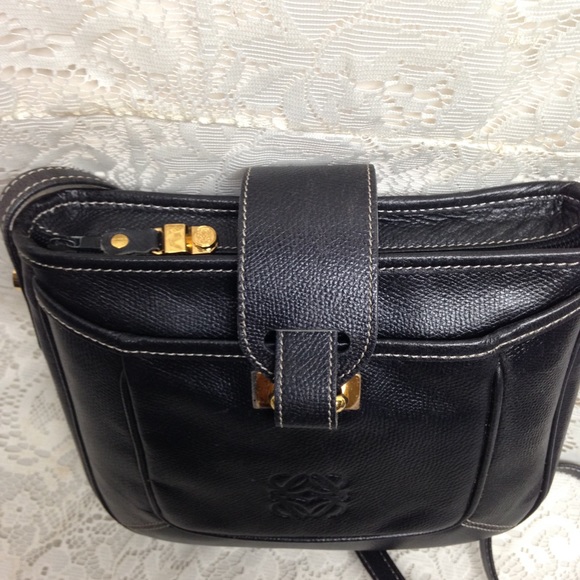 (SOLD) Authentic Loewe, Spain Black Leather Shoulder-CB - Picture 10 of 15